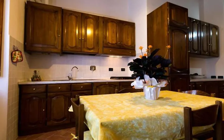 Apartment Dietro Le Mura Colle Val D'Elsa Italy